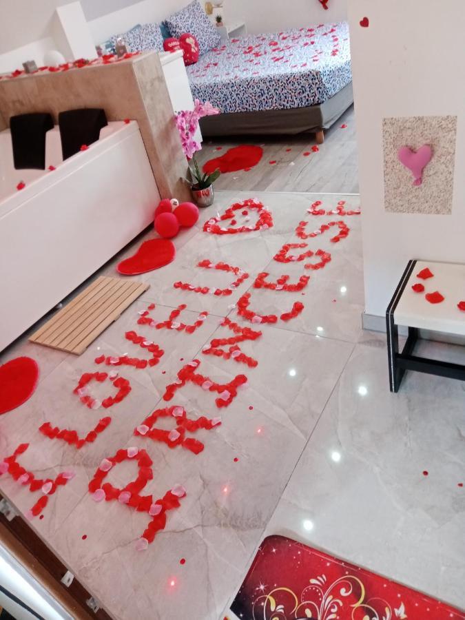 Studio Jacuzzi Au Centre 콜마 외부 사진