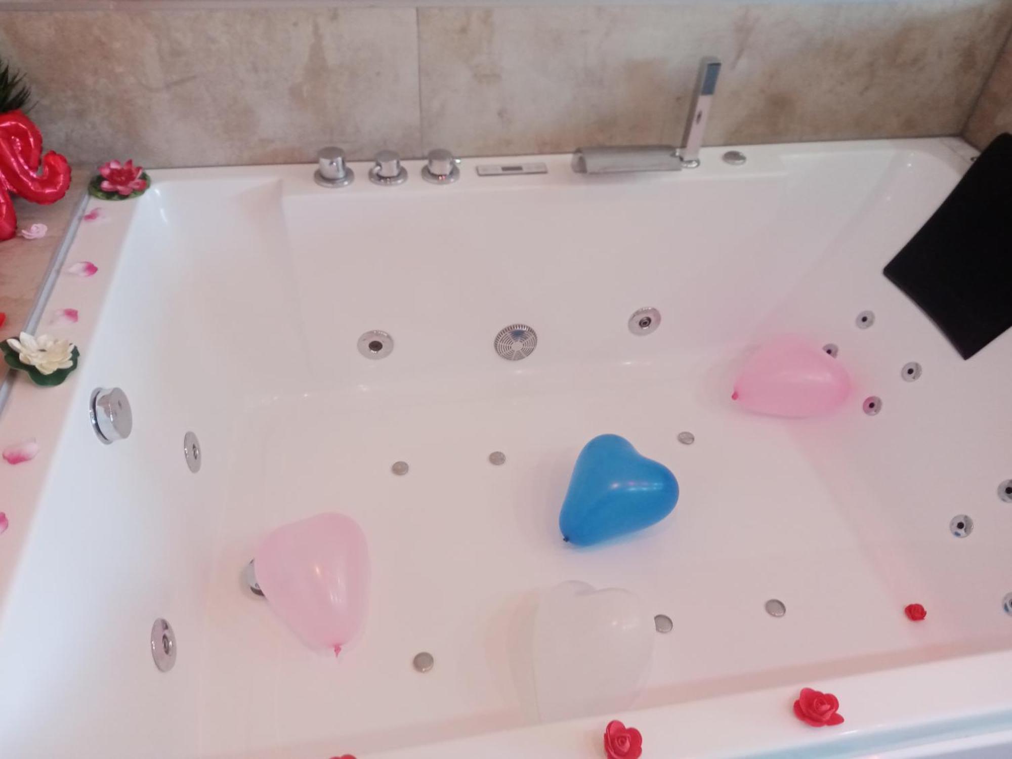 Studio Jacuzzi Au Centre 콜마 외부 사진